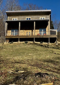 Newly built house in Rabbit Hash with Old World charm/Creation museum and ark.