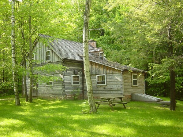 Log Cabin Circa 1820
