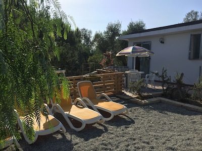 Schönes Ferienhaus in Salento, im Grünen mit Garten und Solarium