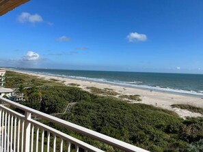 Balcony view, amazing for Rocket launches!