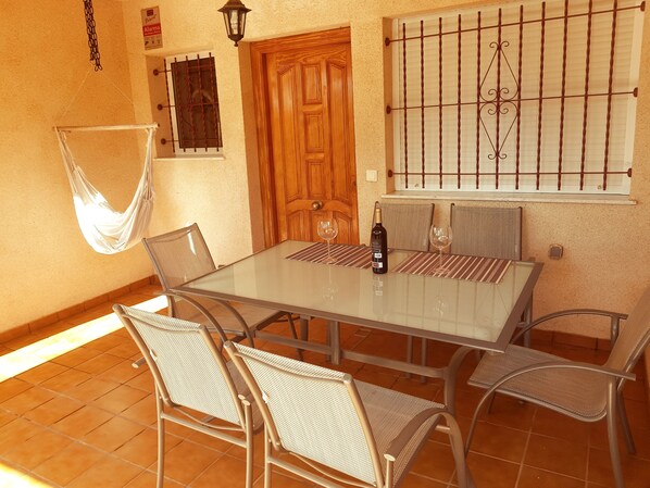 Outdoor dining