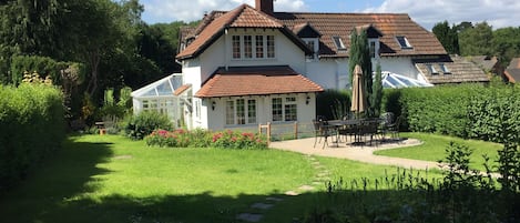 Fabulous Cottage with pretty, enclosed garden and sun/dining terraces