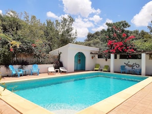 Casitas swimming pool - safely fenced with bathroom/changing room