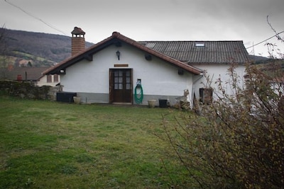 Casa rural (alquiler íntegro) Lazkotzenea para 5 personas