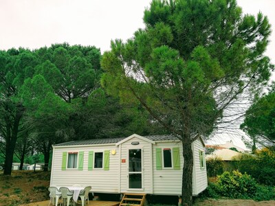 Mobile home for 6 people with terrace at the campsite Ensoya (3 stars) in Sigean