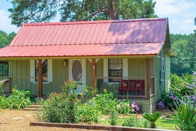 Spacious Cabin in the National Forest