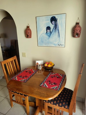 Kitchen eating nook.
