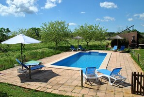 Poolbereich, Pool ist ca. 8,5x4 m