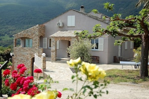 vue de la villa