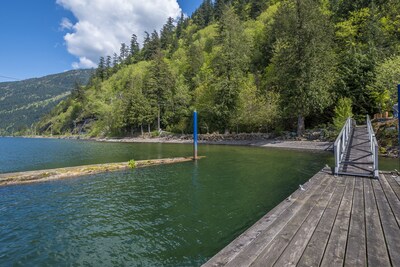 "The Lodge on Harrison Lake" (Suite #2)