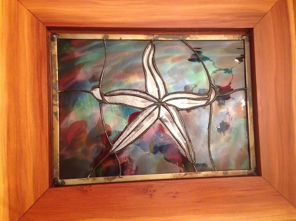 Happy Starfish Window