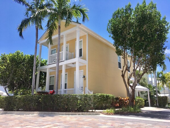 adorable Key West style home