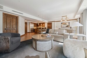 Open living room great for entertaining