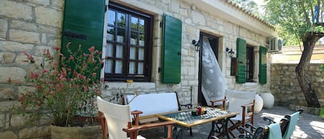 Casa di Nona Nina:
A Paxos retreat, a home away from home