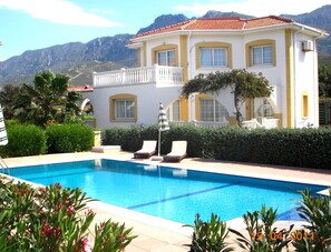 Villa Orange north