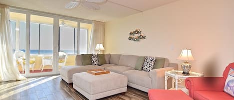 Living room leads out to the screened/glassed lanai