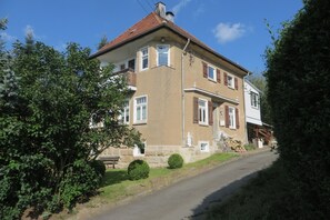 Vorderansicht Villa Sonnenschein