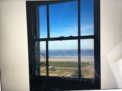 Moray Horizon View is a Suffolk coast beach apartment