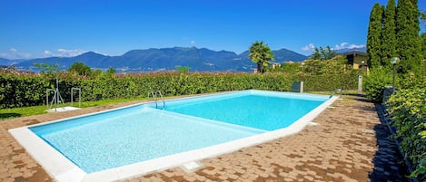 Schöner Pool