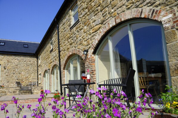 Bowes Barn 4 Star near Beamish, sleeps 3,  surrounded by peaceful countryside 