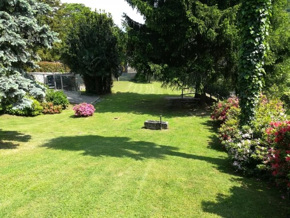 Ca. 1.000 m² großer Sonnengarten 