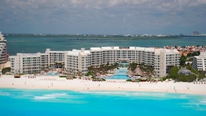 The Westin Lagunamar Ocean Resort viewed from the ocean.