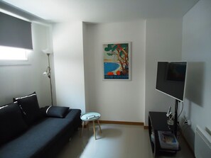 Lounge with Smart TV and aircon