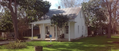 Boenig/Maurer house circa 1869 was once a dairy farm. 