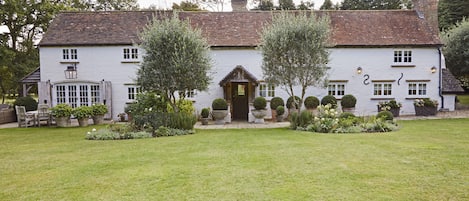 Front of Park Cottage