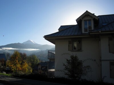 Super 3 bedroom 6 person apartment in St Gervais centre, great views & free WiFi