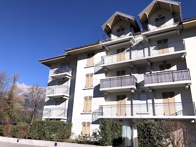 Super 3 bedroom 6 person apartment in St Gervais centre, great views & free WiFi