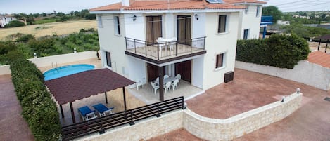 Froso - 4 bedroom luxury villa