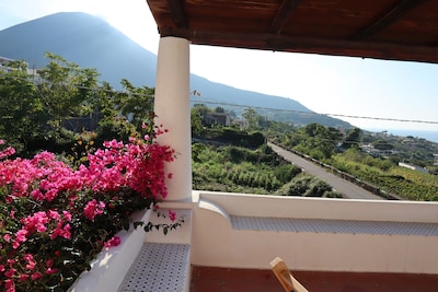 Casa Malvasia - Traditionelles Äolischen Haus mit schönen Terrassen mit Meerblick