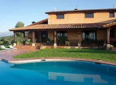 Country house (full rental) La Mogorra for 11 people