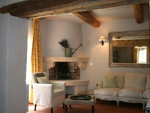 Cozy Evenings by the Fire  - Gordes Vacation Holiday Rental Luberon Provence