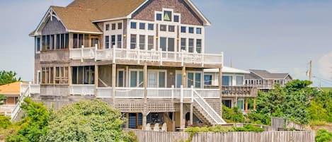 Surf-or-Sound-Realty-Hatteras-Moon-377-Exterior