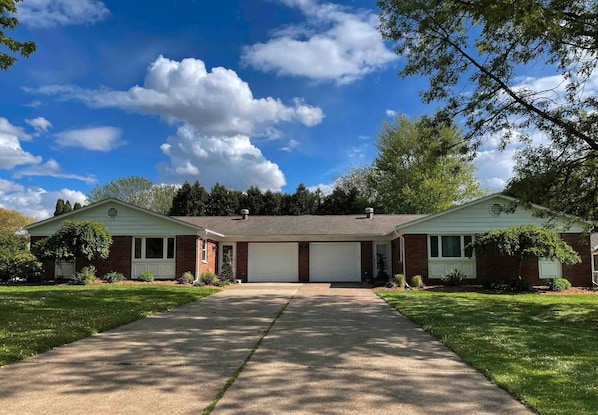 This is the whole duplex. The particular side for this listing is the left.