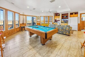 Surf or Sound Realty - 253 - Captain Beck's - Game Room -4