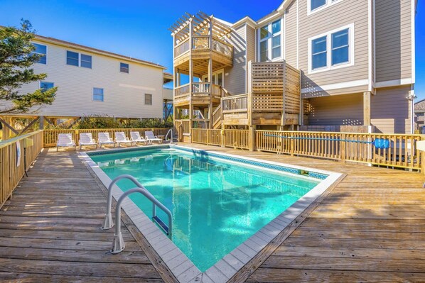 Surf or Sound Realty - 700 - Sand Dollars - Pool Area -3