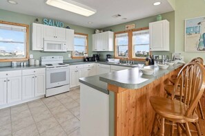 Surf-or-Sound-Realty-339-Salvo-Sunsets-Kitchen-1