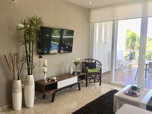 Enjoy a spacious living area that is bright, airy and connected.