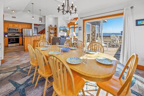 Surf or Sound Realty - 522 - Sun Dog - Dining Area -4