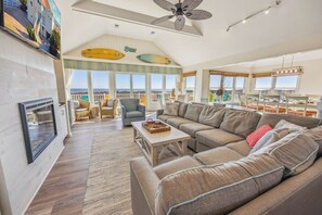 Surf or Sound Realty - 673 - Buckeye Waves - Great Room -6