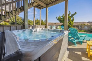 Surf or Sound Realty - 673 - Buckeye Waves - Hot Tub
