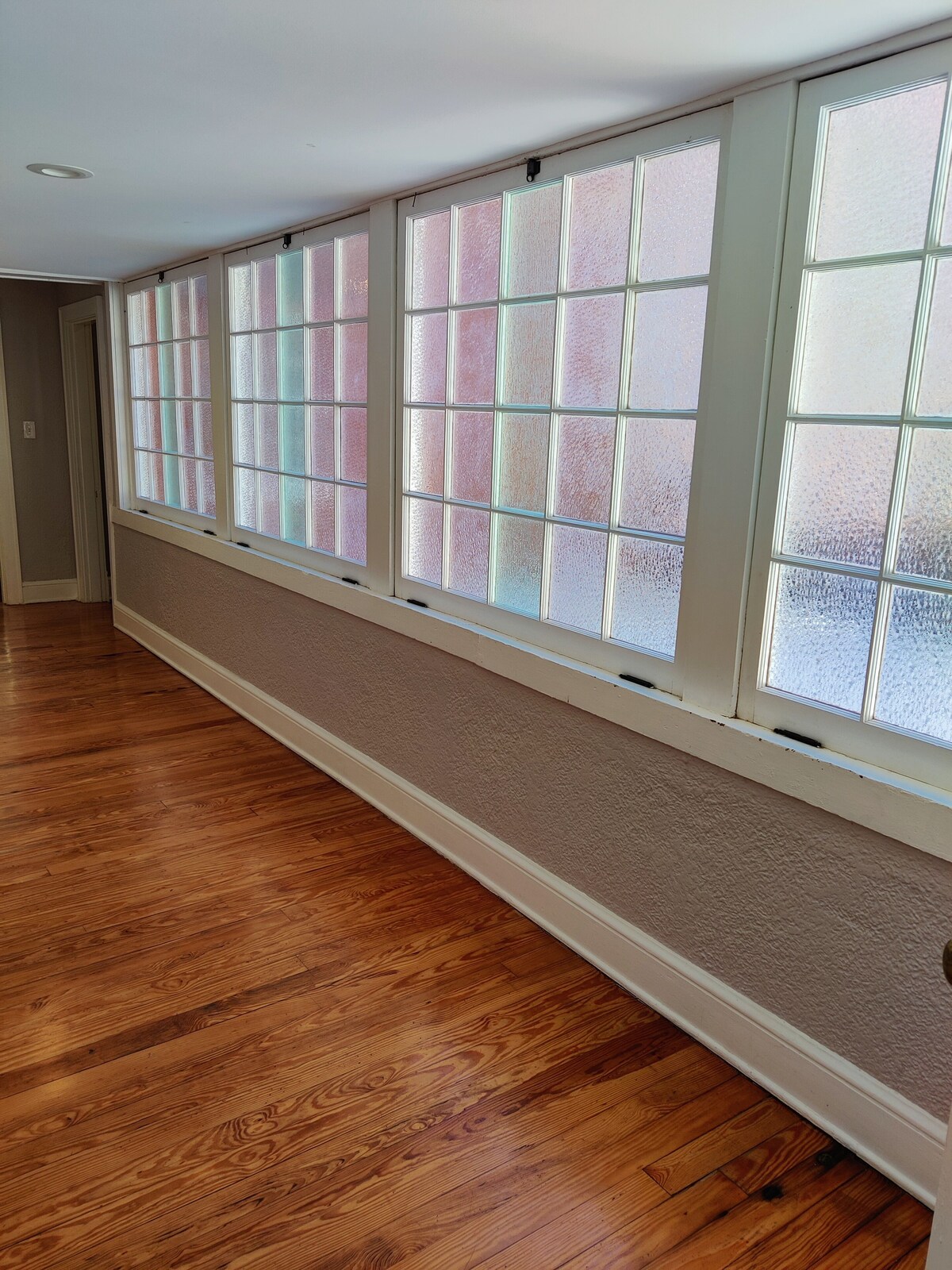 1200 SqFt Condo Above Abolitionist Ale Works Charles Town w/ Laundry & Deck #201