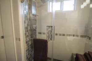 Spa like shower panel