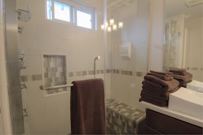 Contemporary style bathroom.
