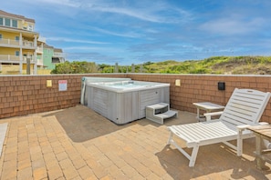 Surf or Sound Realty - 682 - Hatteras HId Away - Pool Area -3
