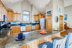 Surf-or-Sound-Realty-Tidal-Treasure-737-Kitchen-1