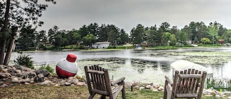 Rocking chairs facing the river